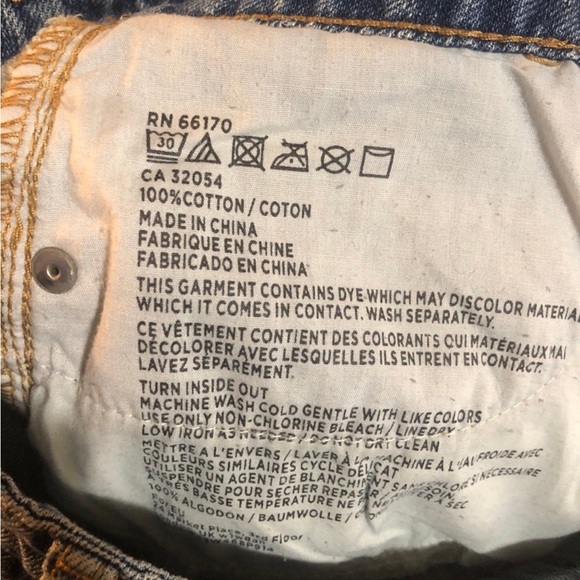 BDG by Urban Outfitters hi rise cheeky jean shorts - Picture 4 of 5